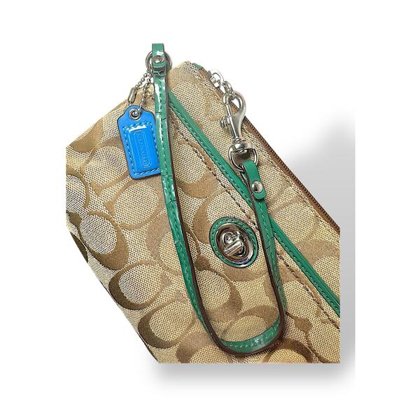 Coach Signature Khaki Green Trim Canvas Wristlet Purse Clutch Turnlock - Picture 4 of 9